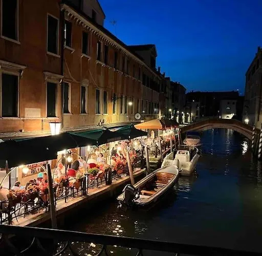 Ponte Dei Greci * البندقية